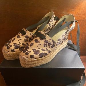 Ralph Lauren Floral Wrap Wedges 8.5
